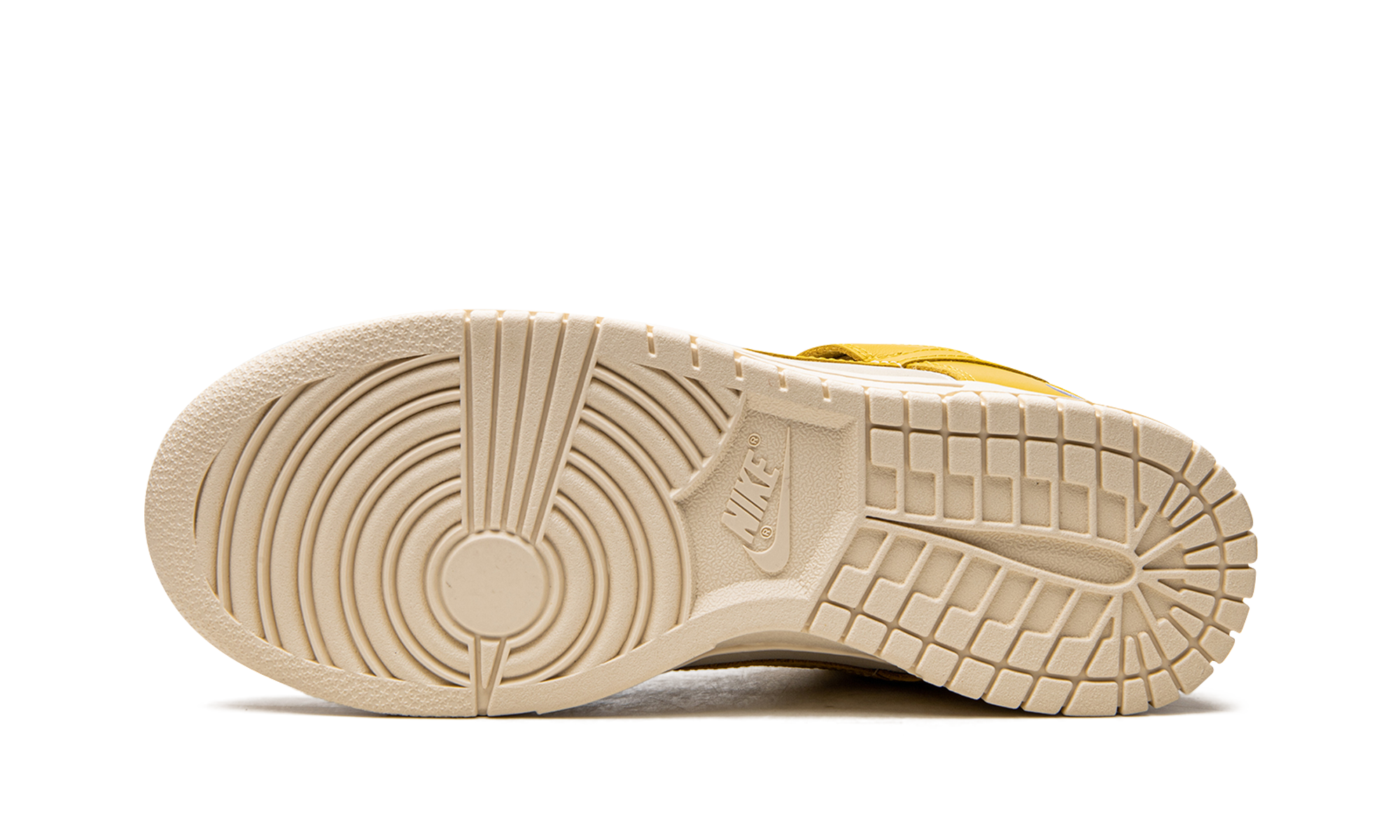 Nike Dunk Low LX Banana - resellguru.app