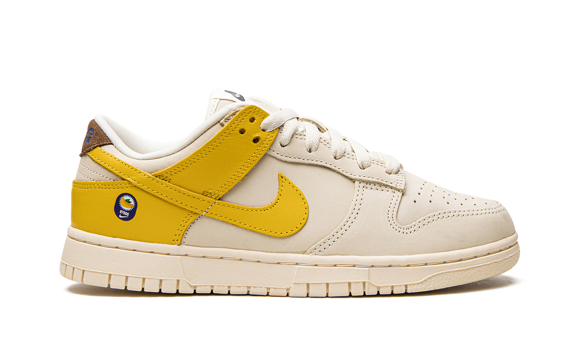 Nike Dunk Low LX Banana - resellguru.app