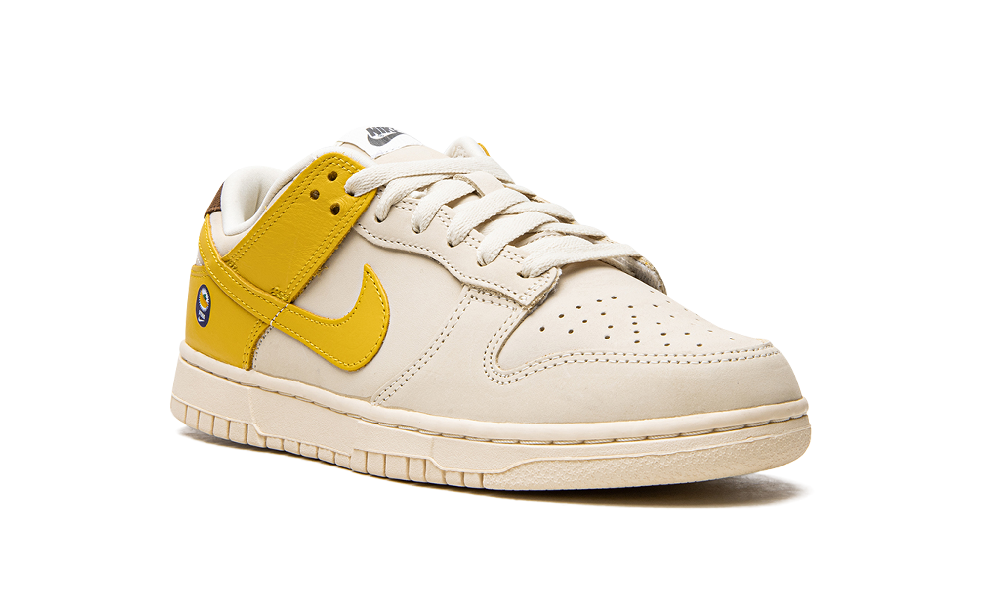Nike Dunk Low LX Banana - resellguru.app