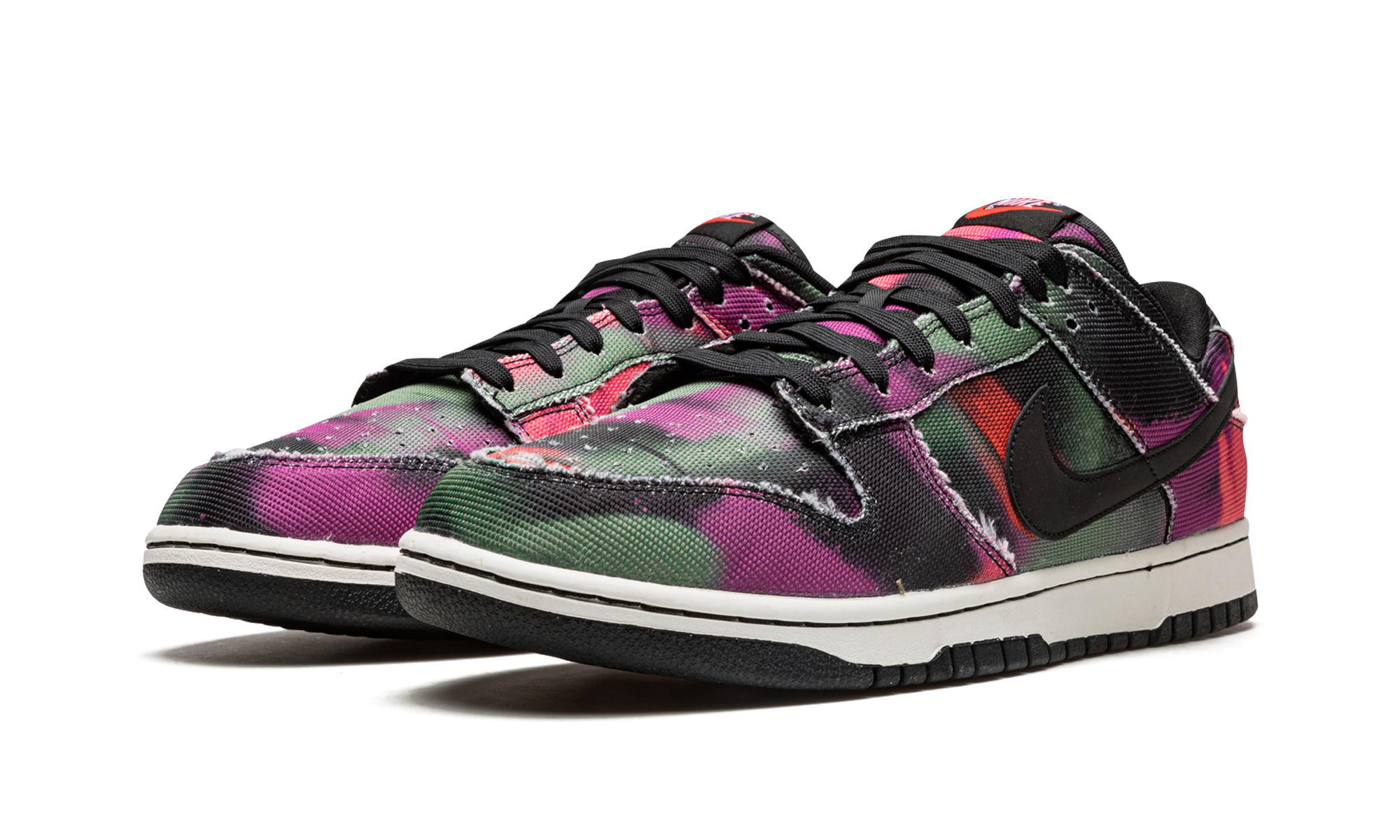 Nike Dunk Low Graffiti Pink - resellguru.app