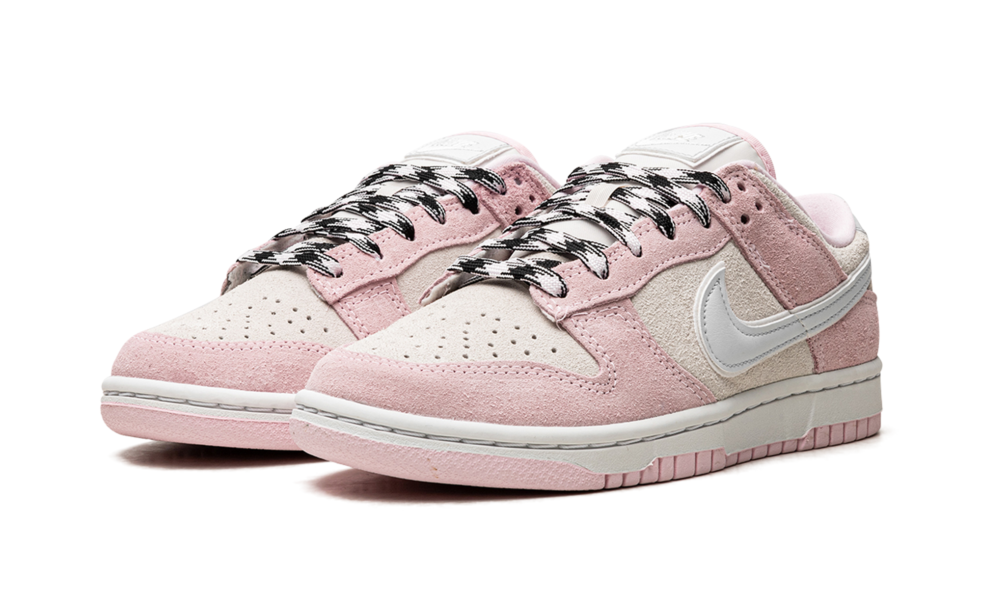 Nike Dunk Low LX Pink Foam - resellguru.app