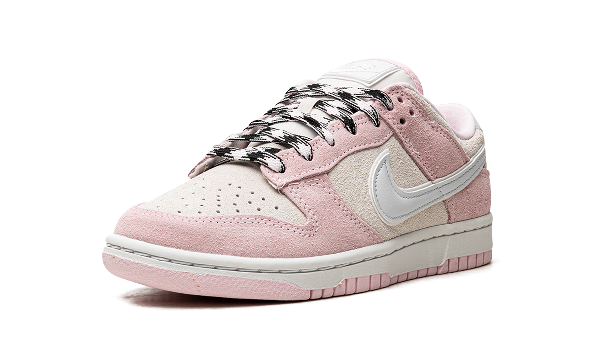 Nike Dunk Low LX Pink Foam - resellguru.app