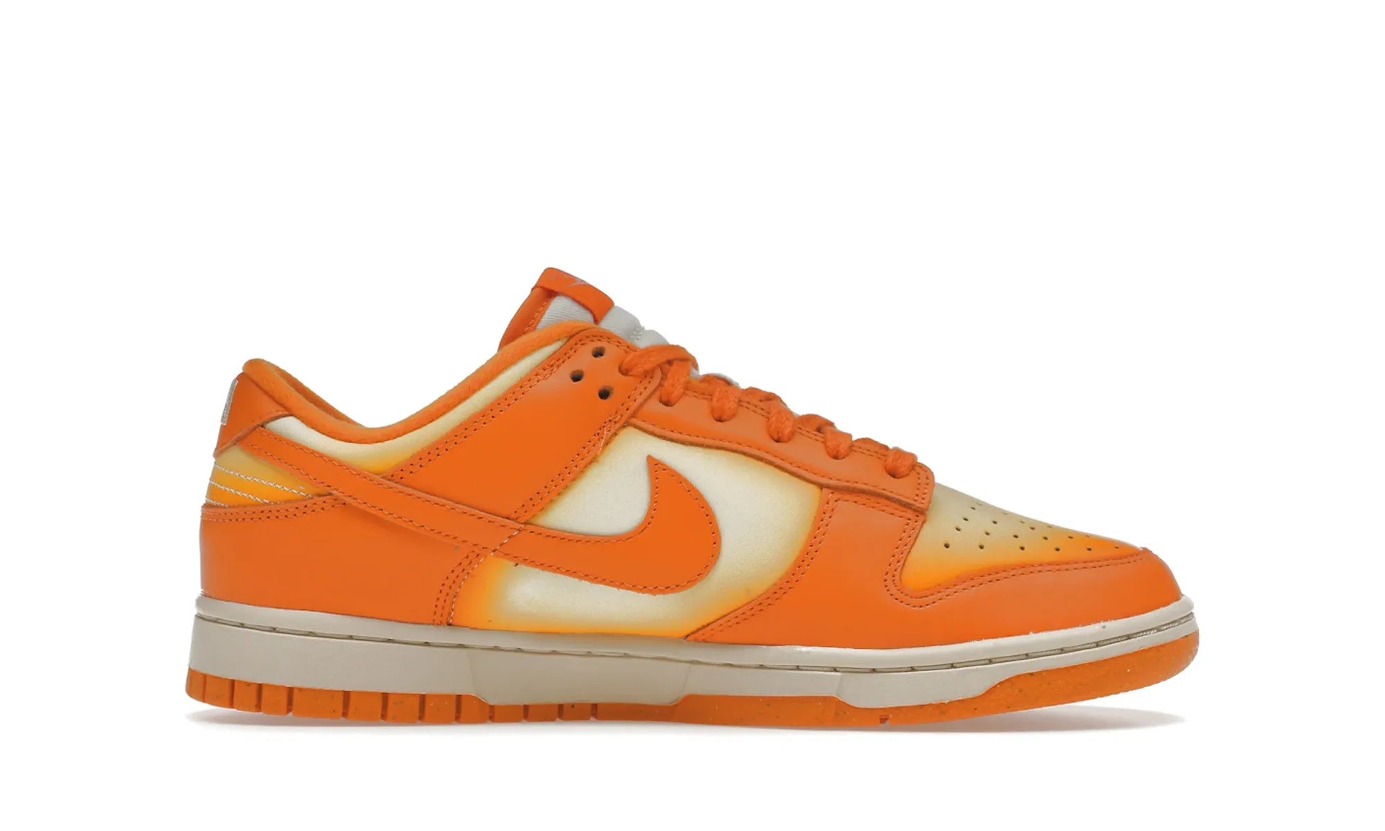 Nike Dunk Low Magma Orange - resellguru.app