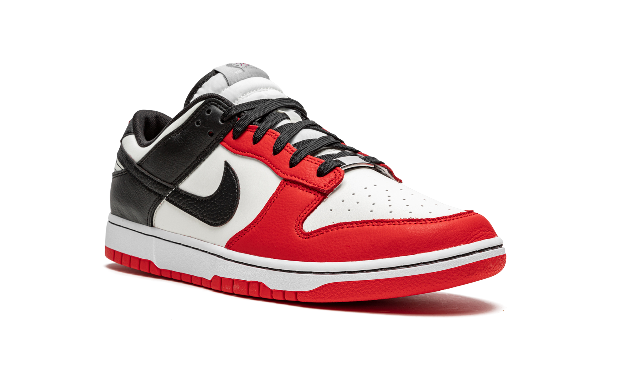 Nike Dunk Low EMB NBA 75th Anniversary Chicago - resellguru.app