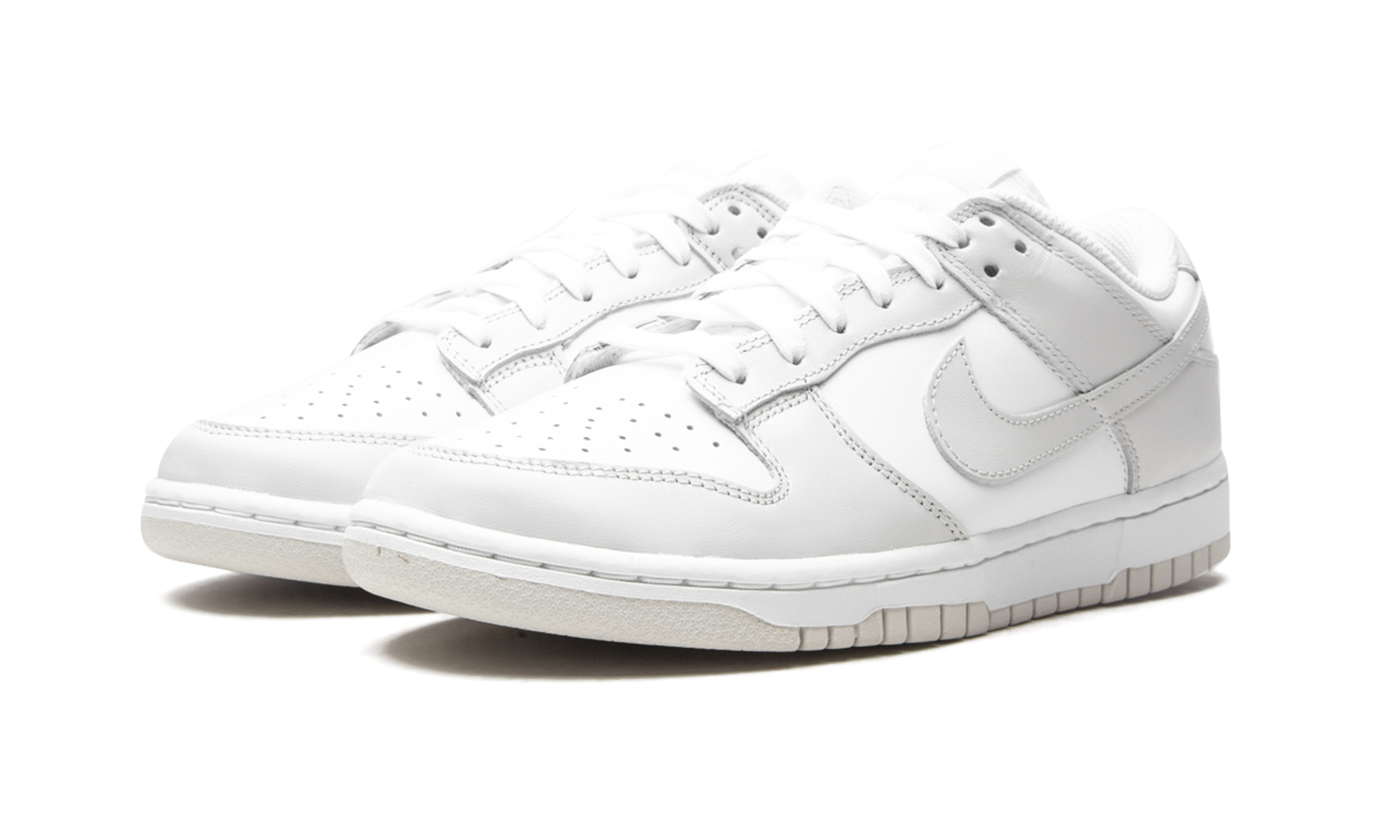 Nike Dunk Low Photon Dust - resellguru.app