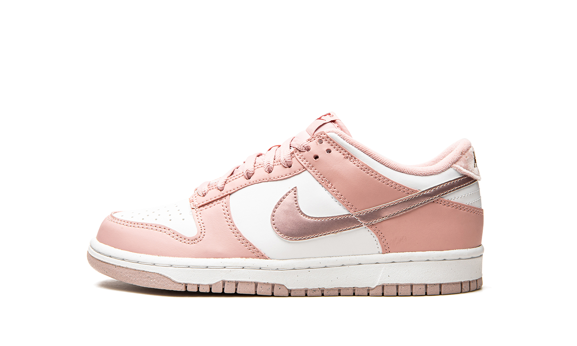 Nike Dunk Low Pink Velvet - resellguru.app