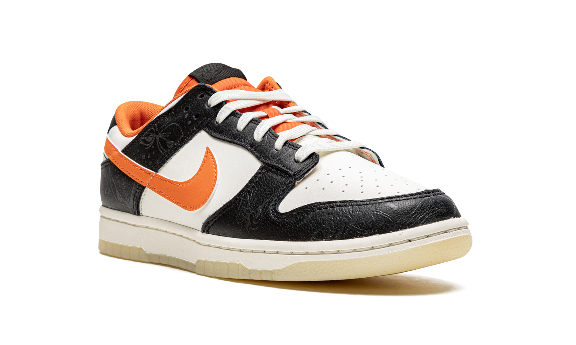 Nike Dunk Low PRM Halloween (2021) - resellguru.app