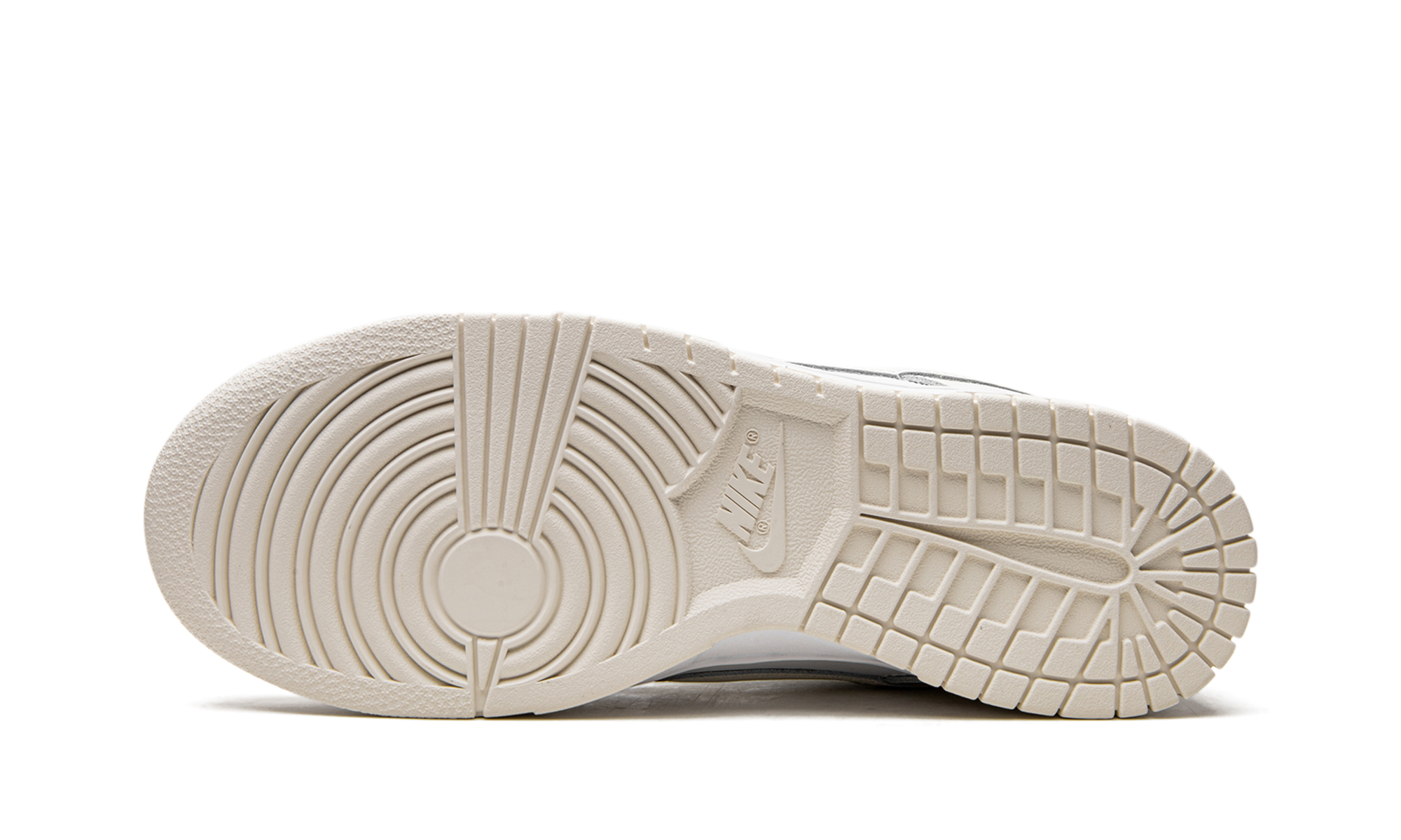 Nike Dunk Low Retro Coconut Milk - resellguru.app