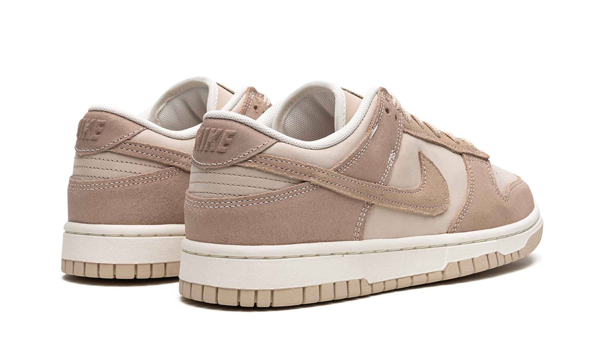 Nike Dunk Low SE Sanddrift - resellguru.app