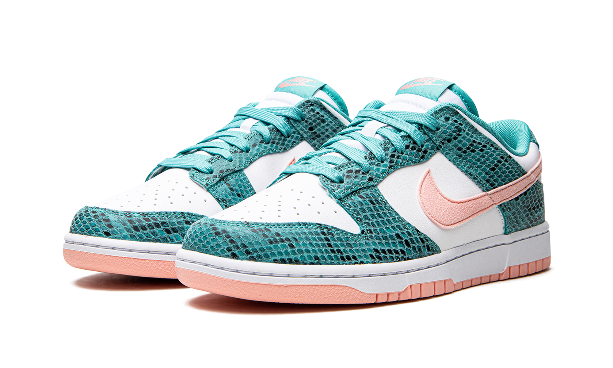 Nike Dunk Low Snakeskin Washed Teal Bleached Coral - resellguru.app