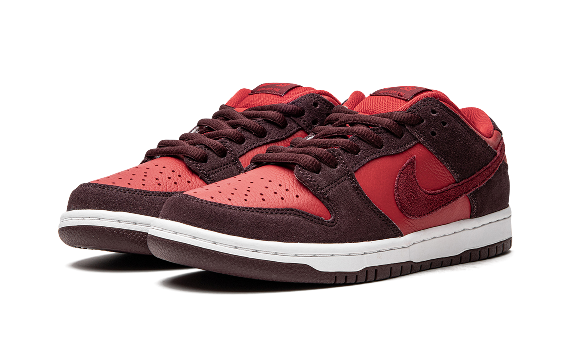 Nike SB Dunk Low Cherry - resellguru.app