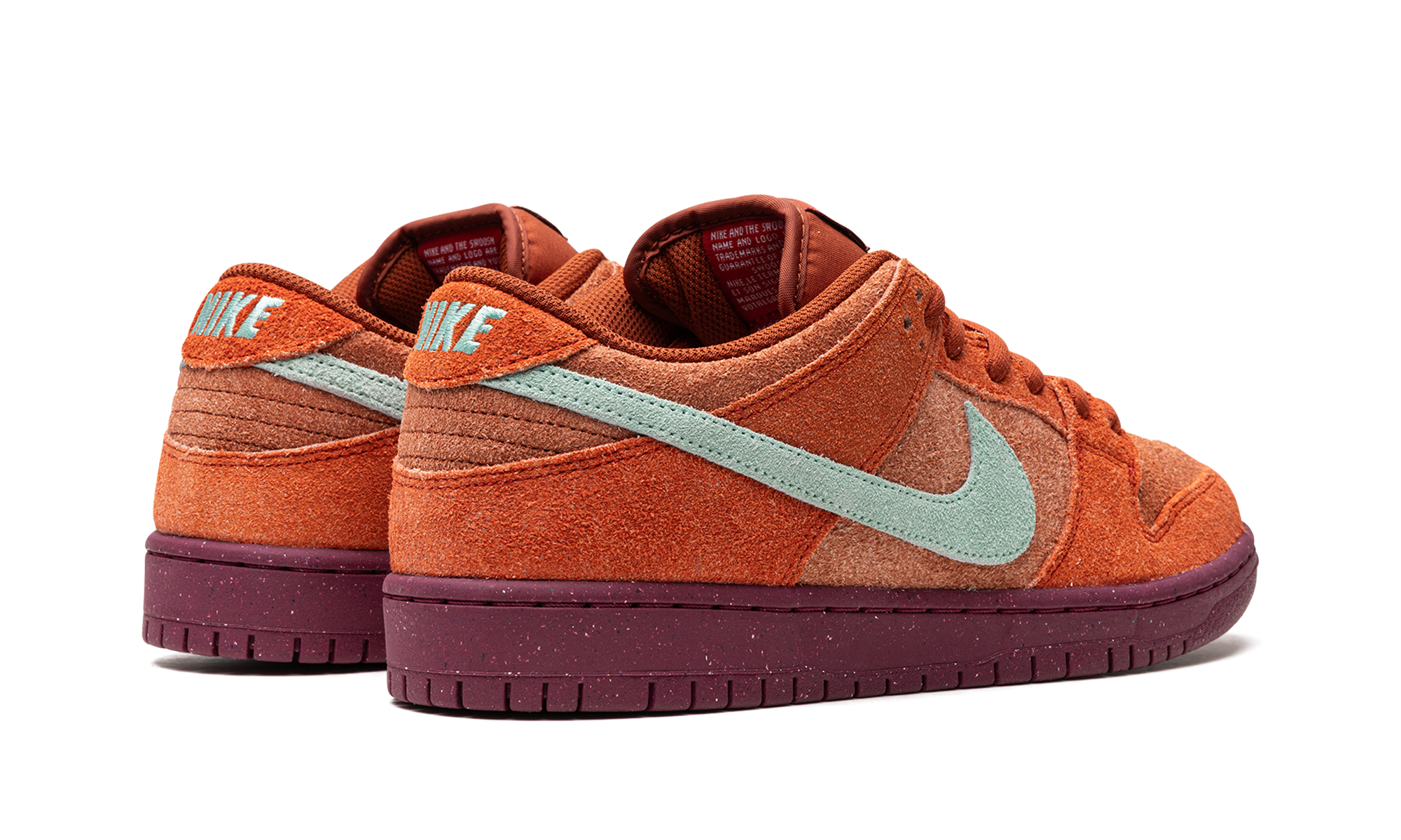 Nike SB Dunk Low Mystic Red Rosewood - resellguru.app