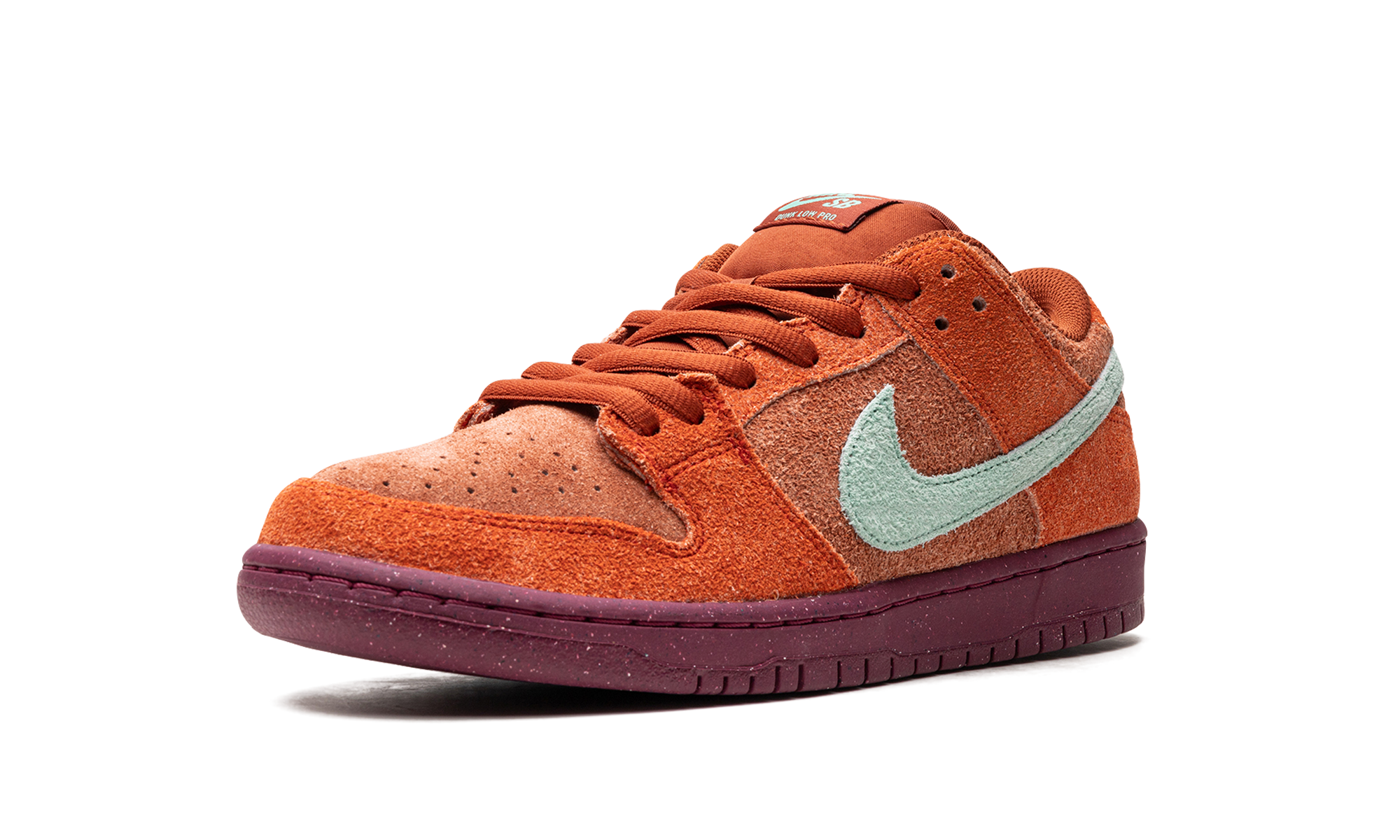 Nike SB Dunk Low Mystic Red Rosewood - resellguru.app