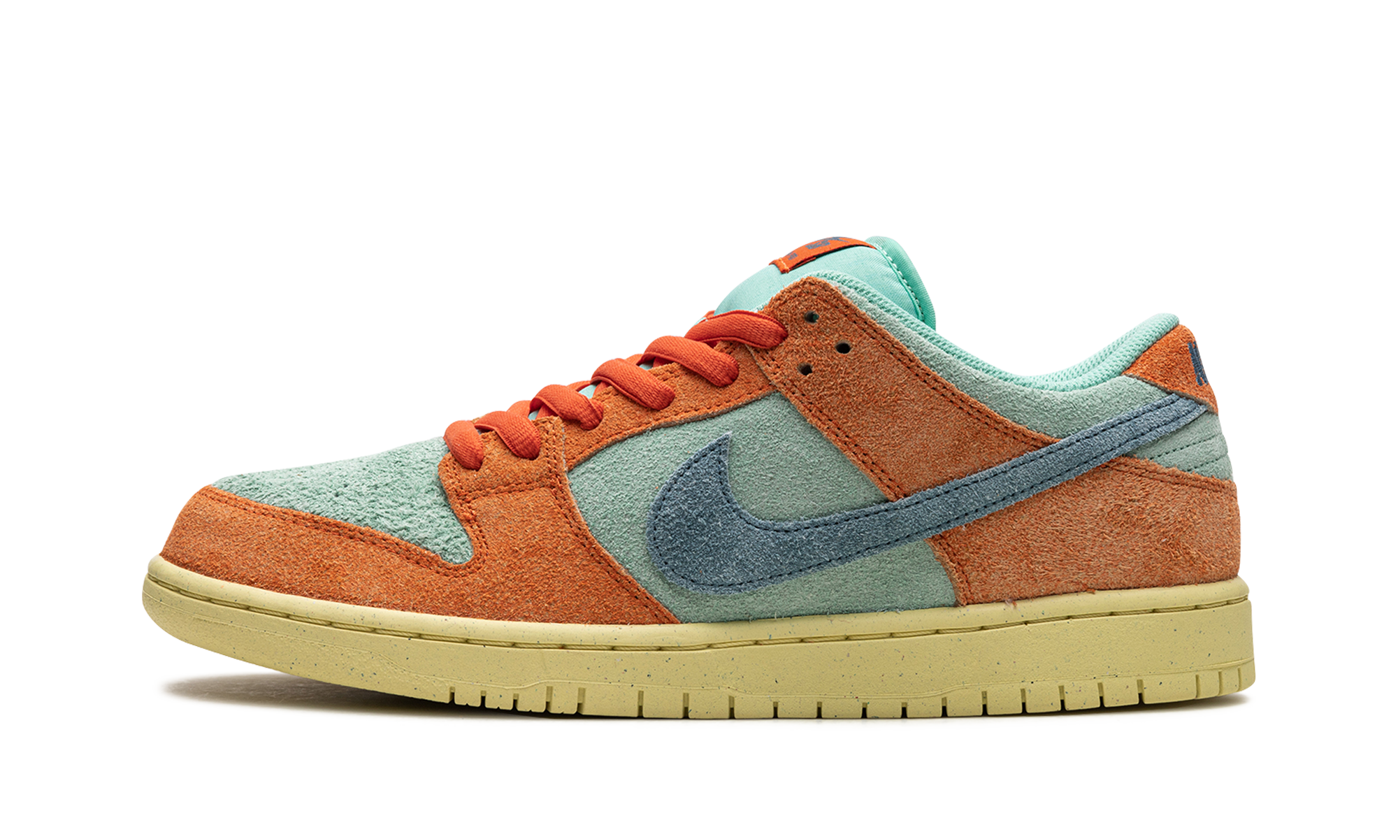 Nike SB Dunk Low Orange Emerald Rise - resellguru.app