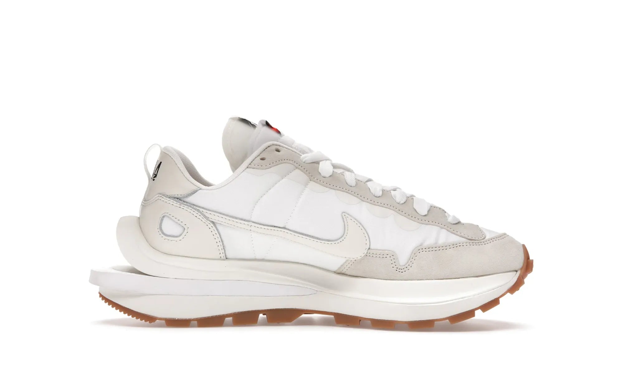 Nike Vaporwaffle sacai Sail Gum - resellguru.app