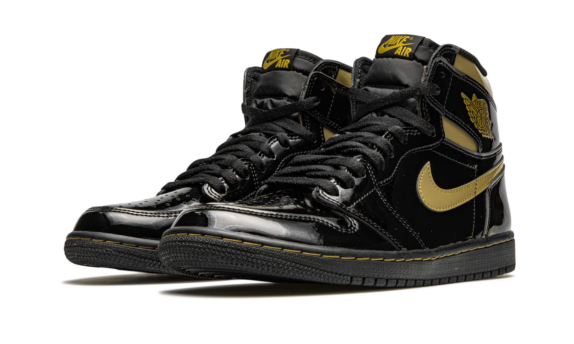 Air Jordan 1 Retro High Black Metallic Gold (2020) - resellguru.app