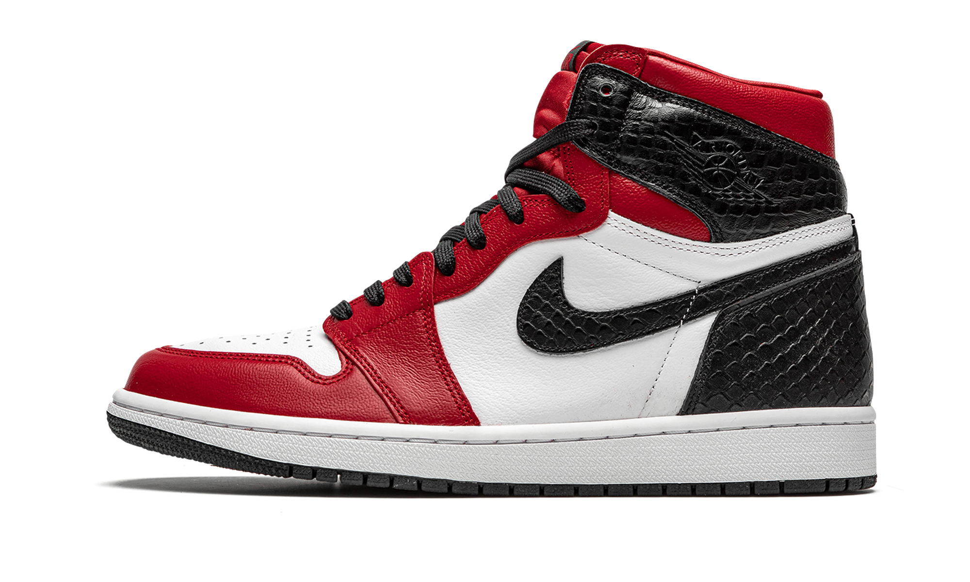 Air Jordan 1 Retro High Satin Snake Chicago - resellguru.app