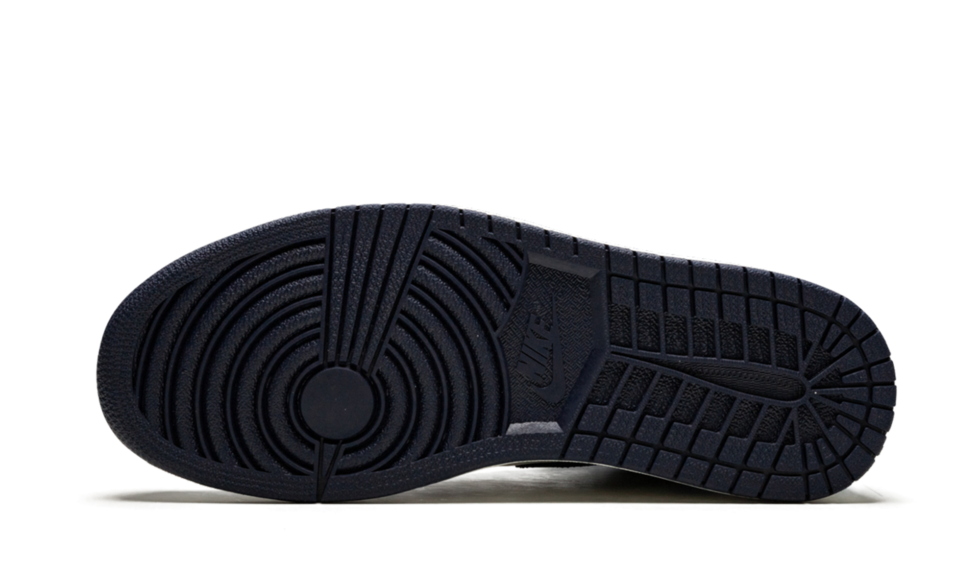 Air Jordan 1 Retro High Obsidian - resellguru.app