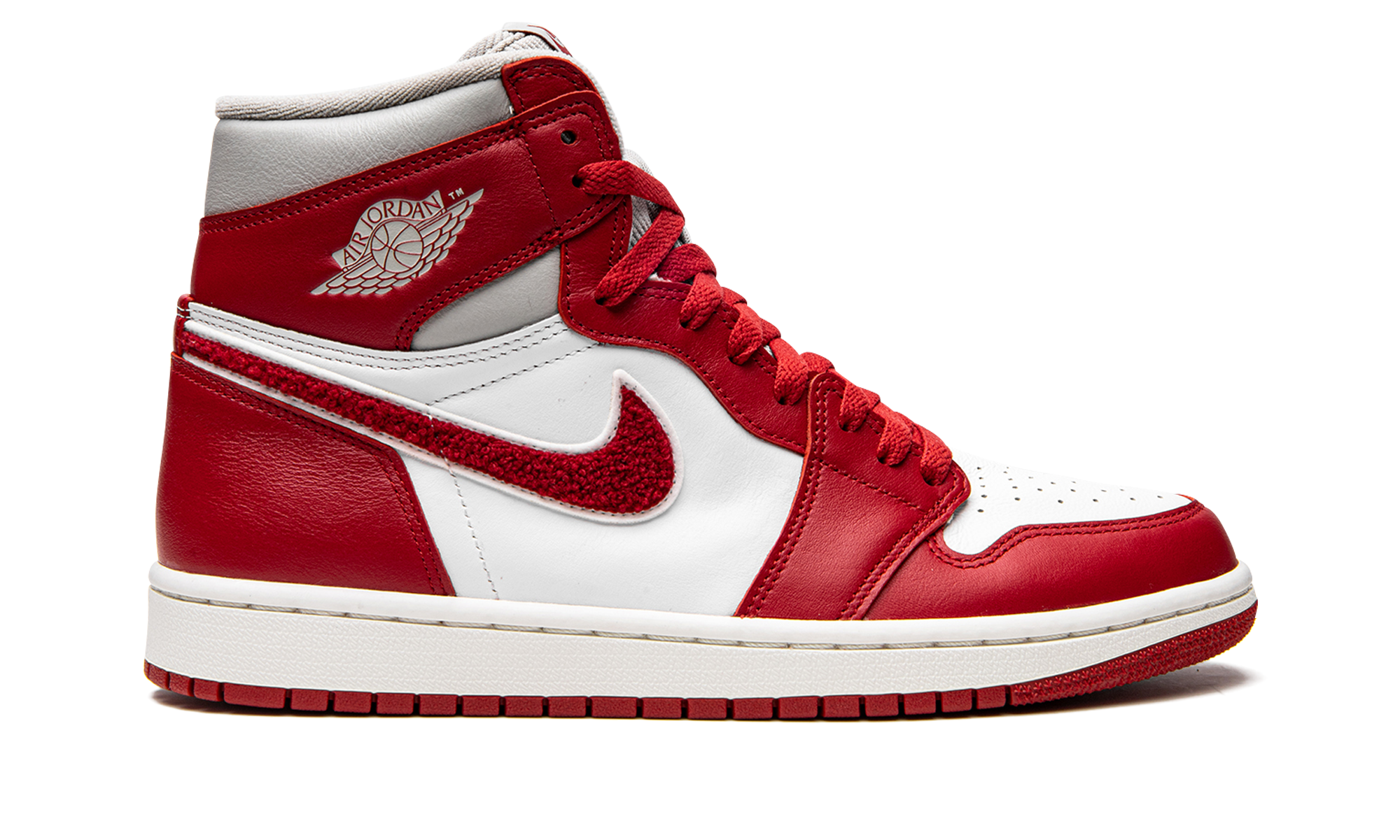 Air Jordan 1 Retro High OG Varsity Red - resellguru.app