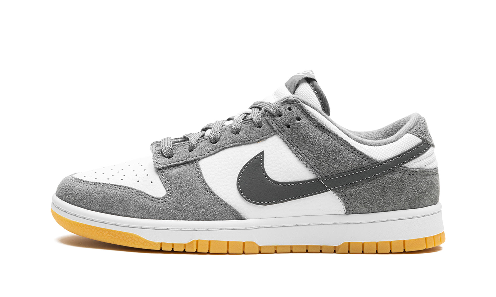 Nike Dunk Low Smoke Grey Gum 3M Swoosh - resellguru.app
